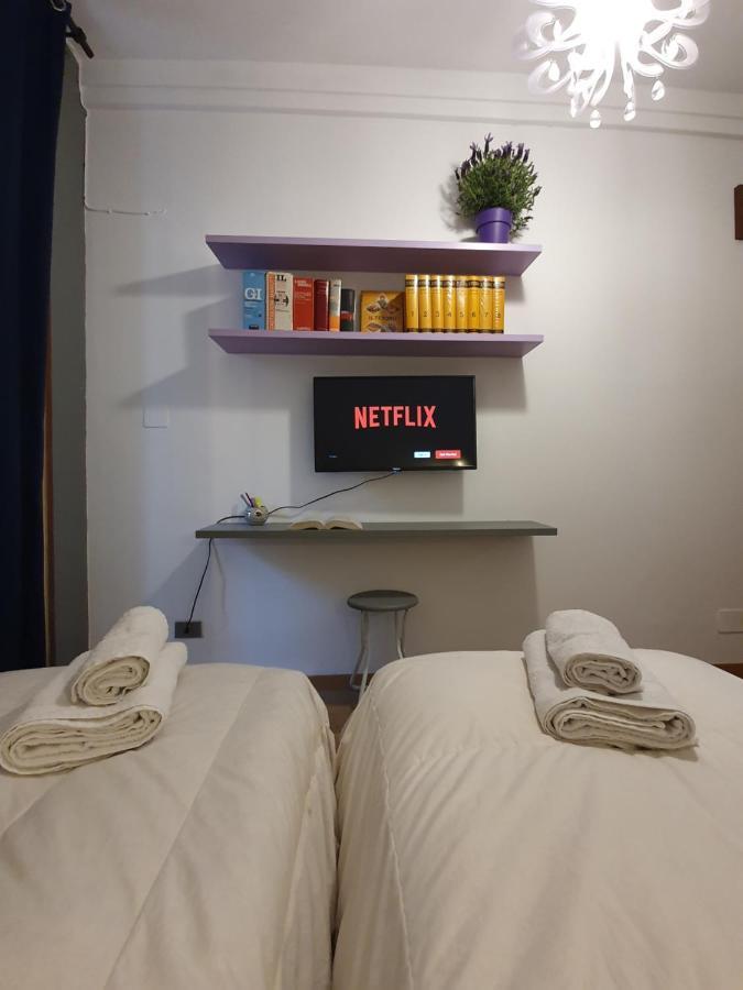 Alma Vacation Apartment In The Centre, Big Terrace Milan Bagian luar foto