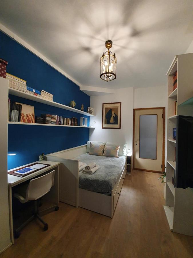Alma Vacation Apartment In The Centre, Big Terrace Milan Bagian luar foto