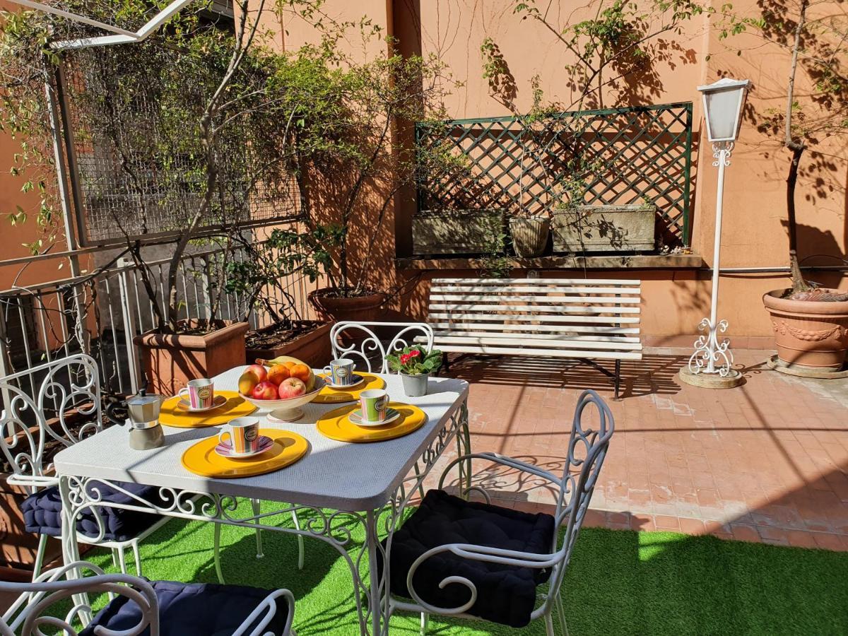 Alma Vacation Apartment In The Centre, Big Terrace Milan Bagian luar foto