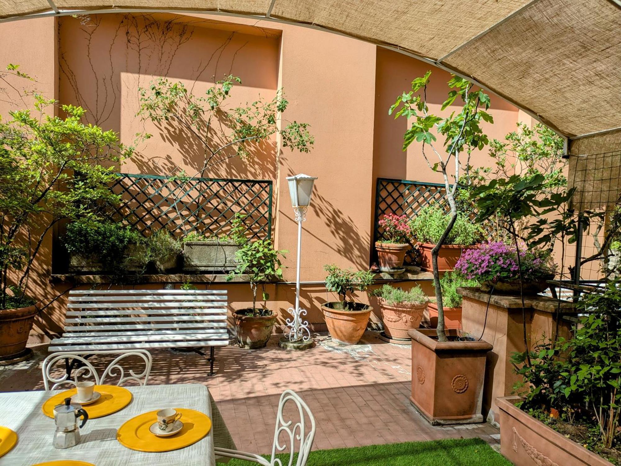 Alma Vacation Apartment In The Centre, Big Terrace Milan Bagian luar foto