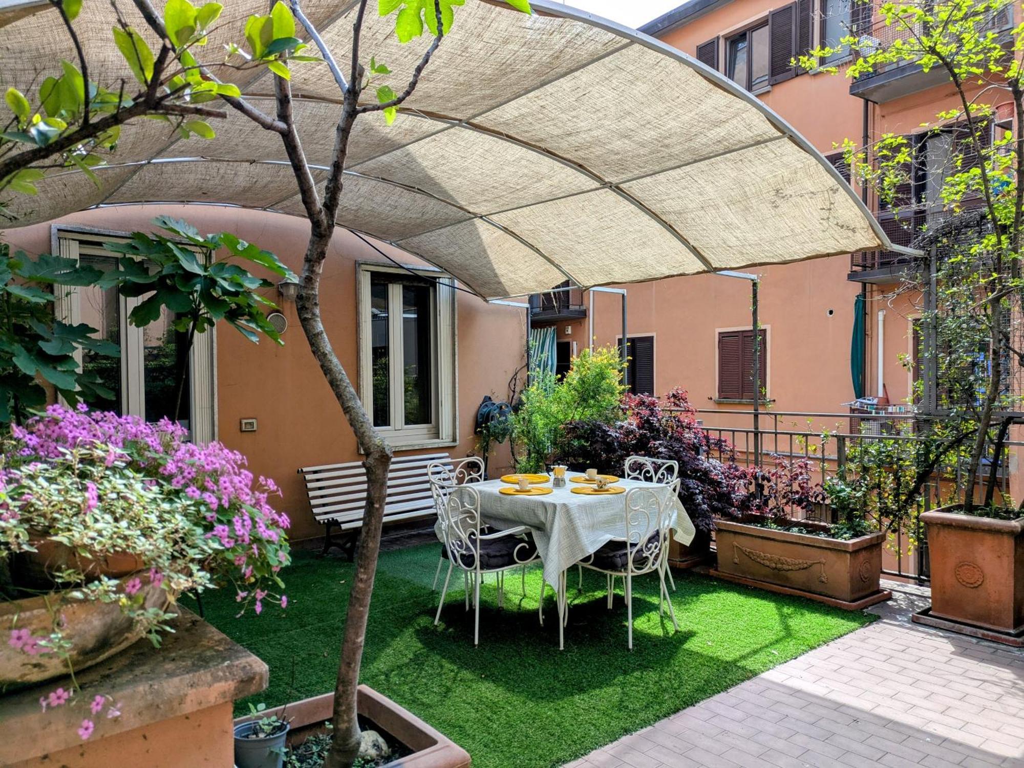 Alma Vacation Apartment In The Centre, Big Terrace Milan Bagian luar foto