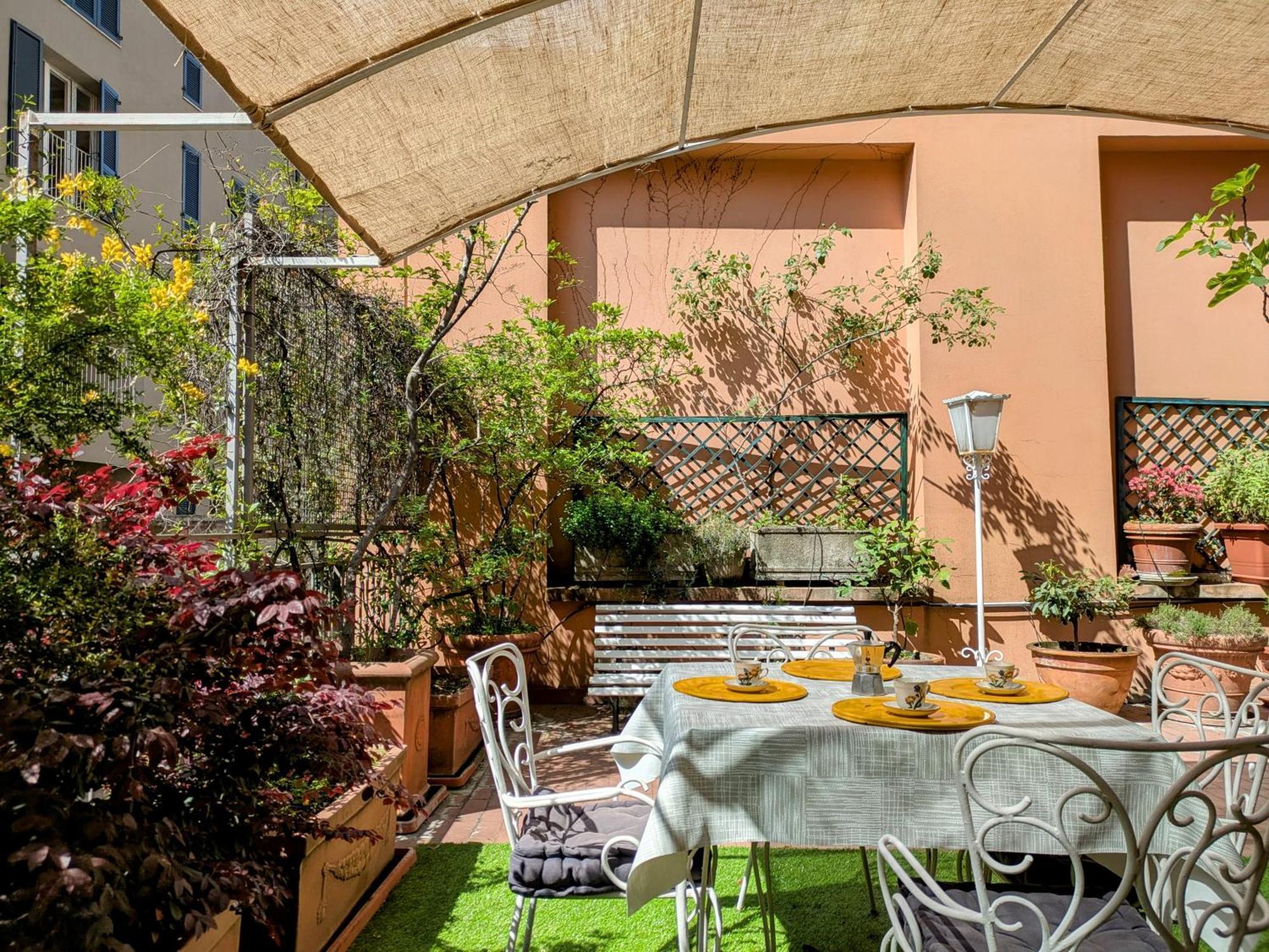Alma Vacation Apartment In The Centre, Big Terrace Milan Bagian luar foto