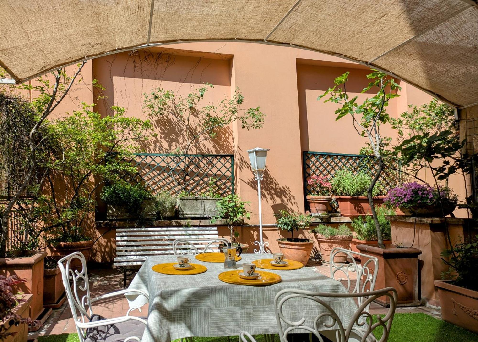 Alma Vacation Apartment In The Centre, Big Terrace Milan Bagian luar foto