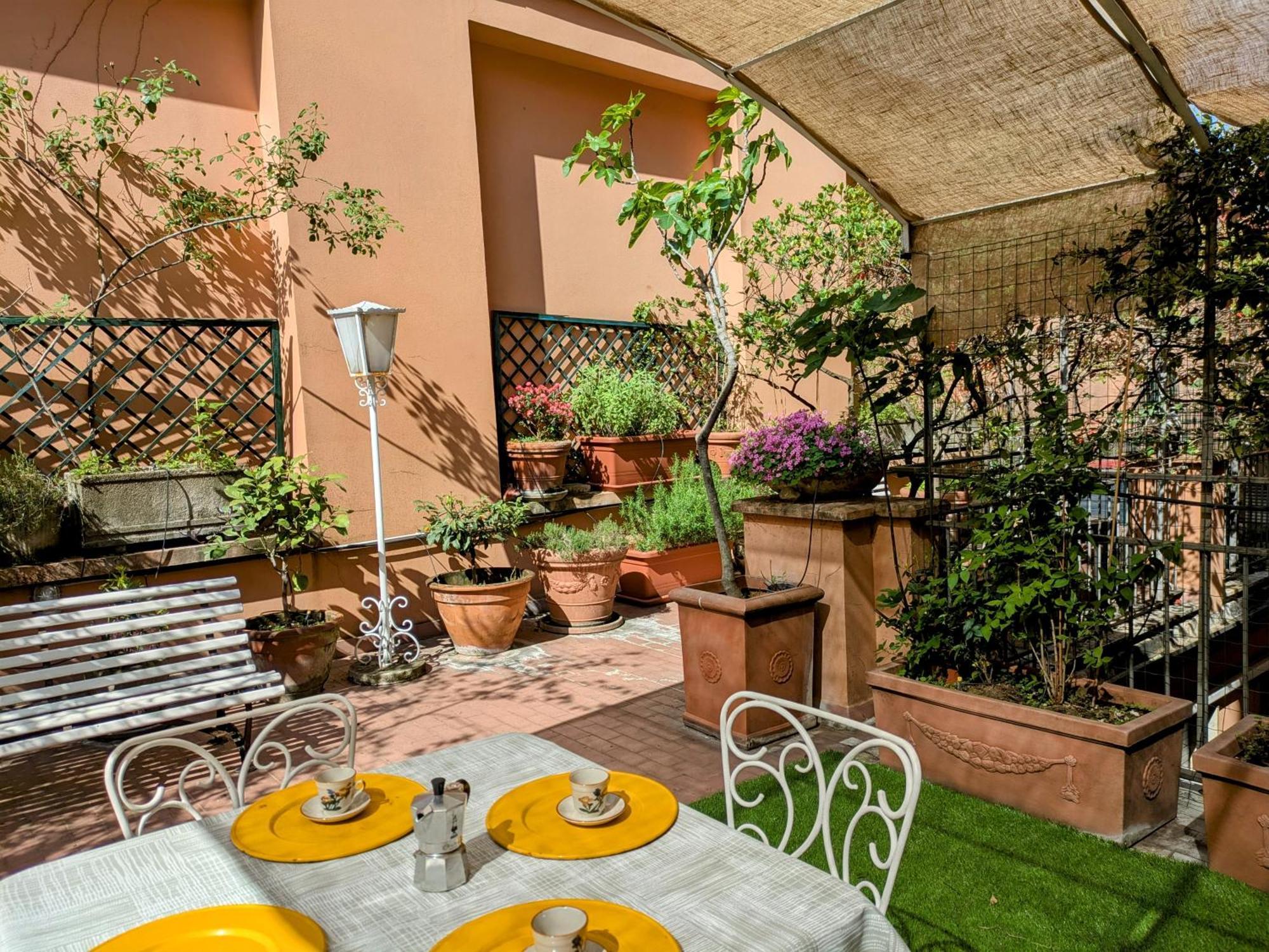 Alma Vacation Apartment In The Centre, Big Terrace Milan Bagian luar foto