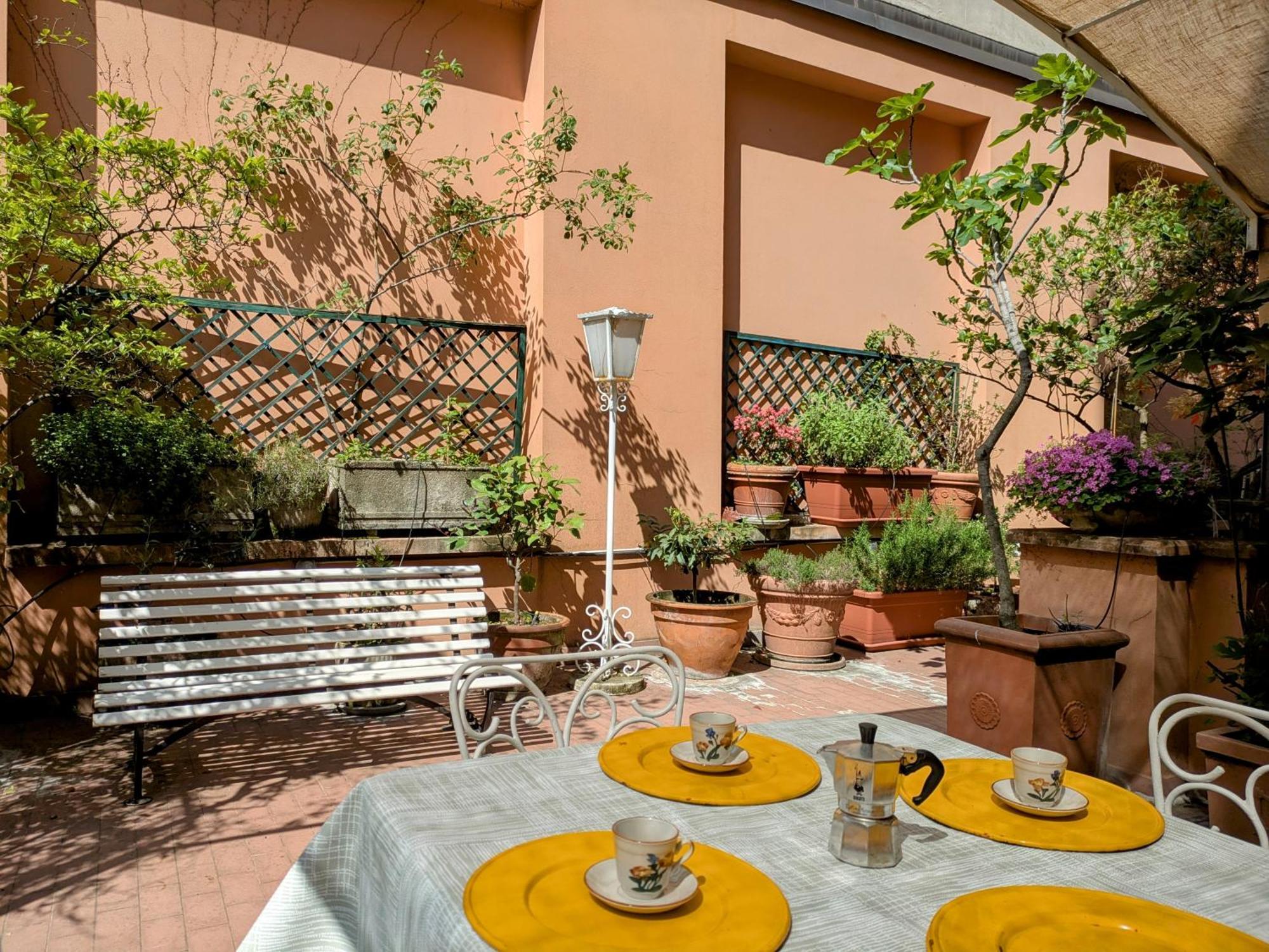 Alma Vacation Apartment In The Centre, Big Terrace Milan Bagian luar foto