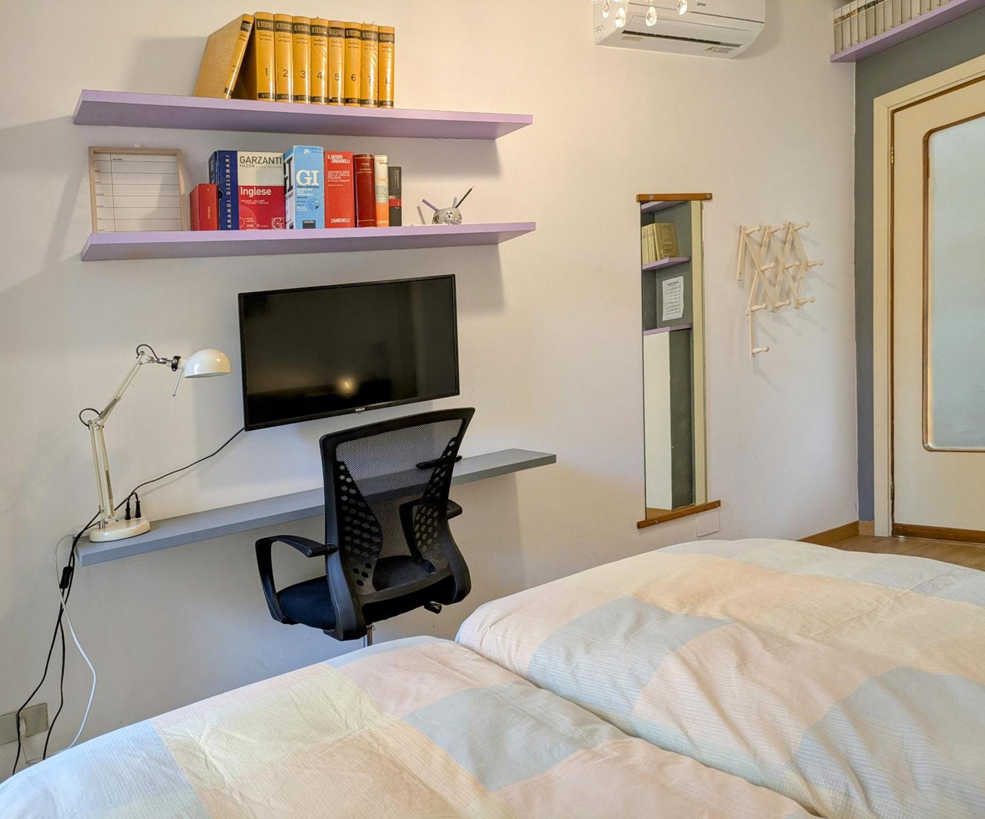 Alma Vacation Apartment In The Centre, Big Terrace Milan Bagian luar foto